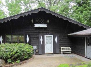 67 Chadbourne Rd, Belchertown, MA 01007