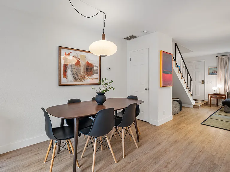 3821 Albatross St — Photo 9