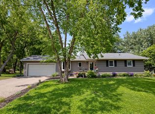 777 Keokuk Ln, Mendota Heights, MN 55120