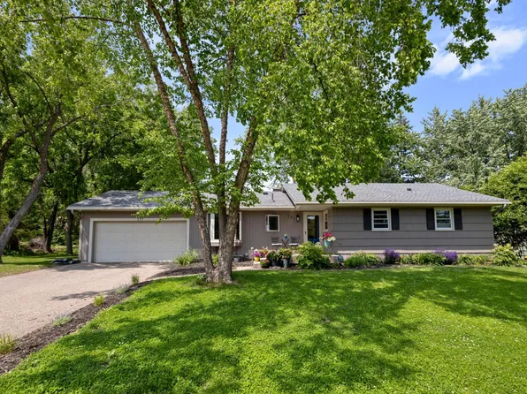 777 Keokuk Ln, Mendota Heights, MN 55120