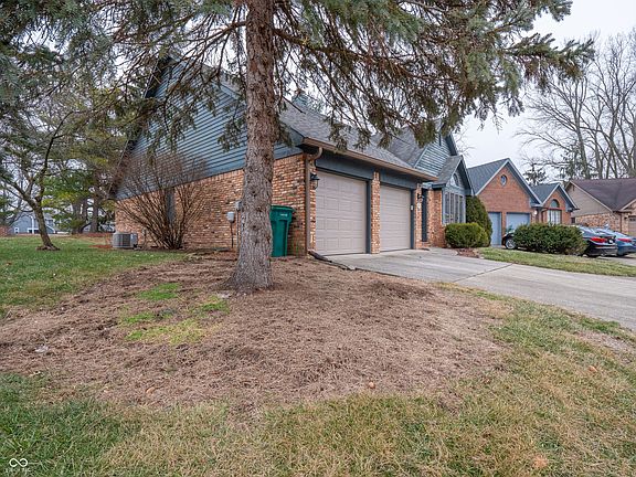 3rd image of 3441 Hickory Ln E