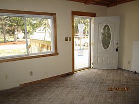 3rd image of 580 James Ave