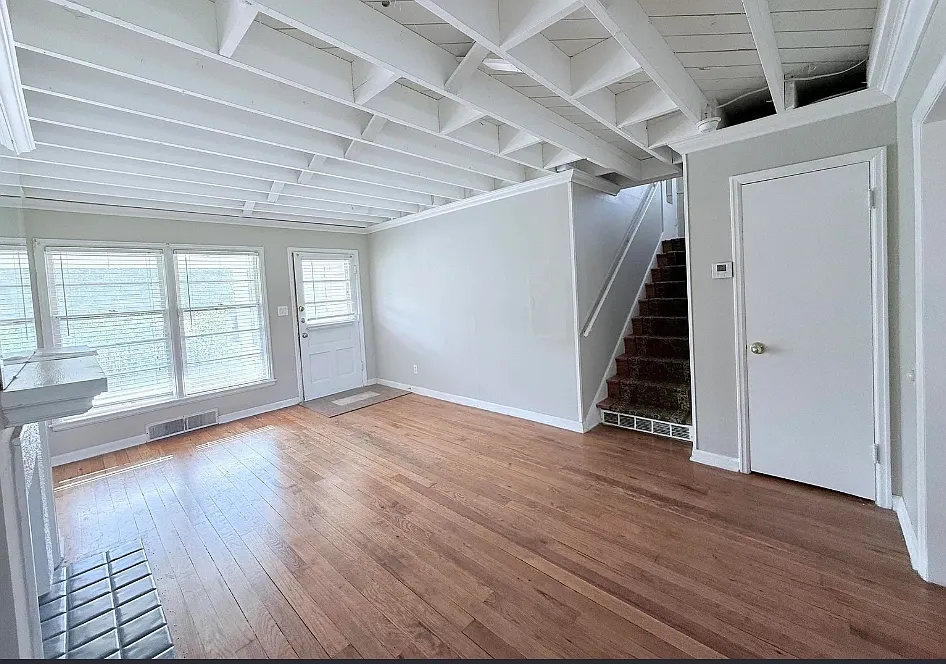 Crown Heights Duplex — Photo 3