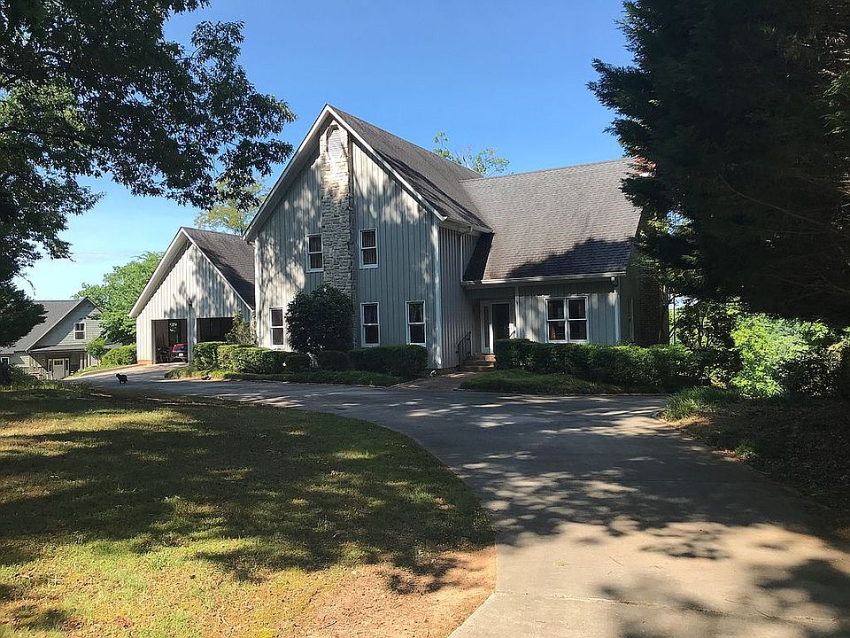 1st image of 515 Cliffside Dr