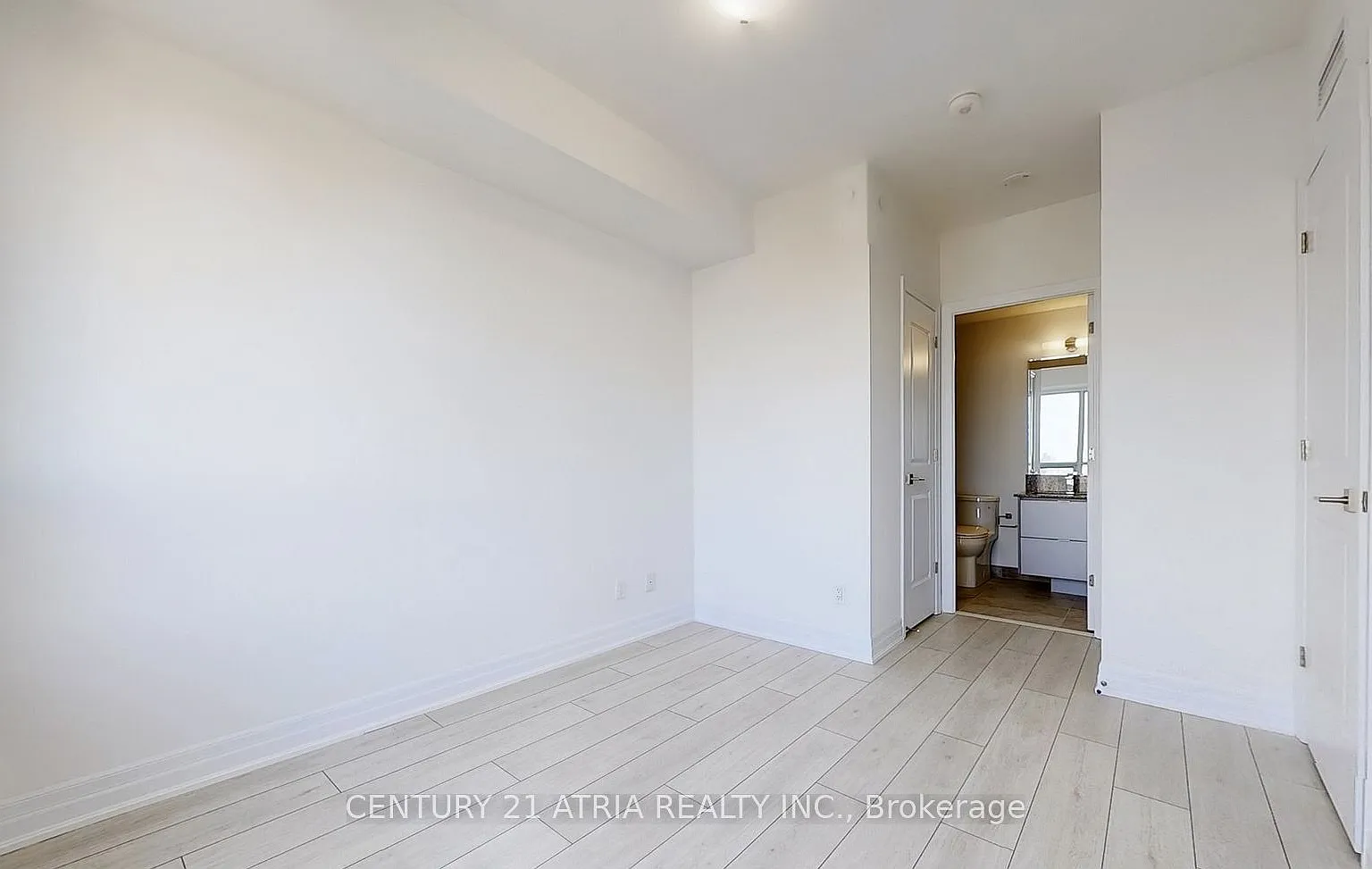 2 bed, $2,800 — Photo 4