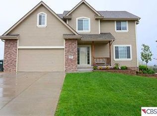 519 S 16th St, Fort Calhoun, NE 68023