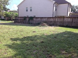 4537 Verone St, Bellaire, TX 77401