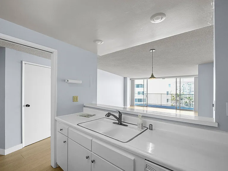 700 E Ocean Blvd #1201 — Photo 7