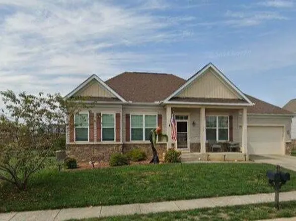 110 Okanagan Dr, Charles Town, WV 25414
