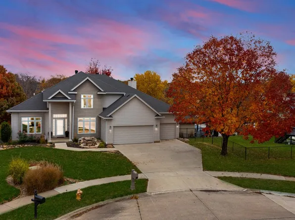 2907 140th St, Urbandale, IA 50323