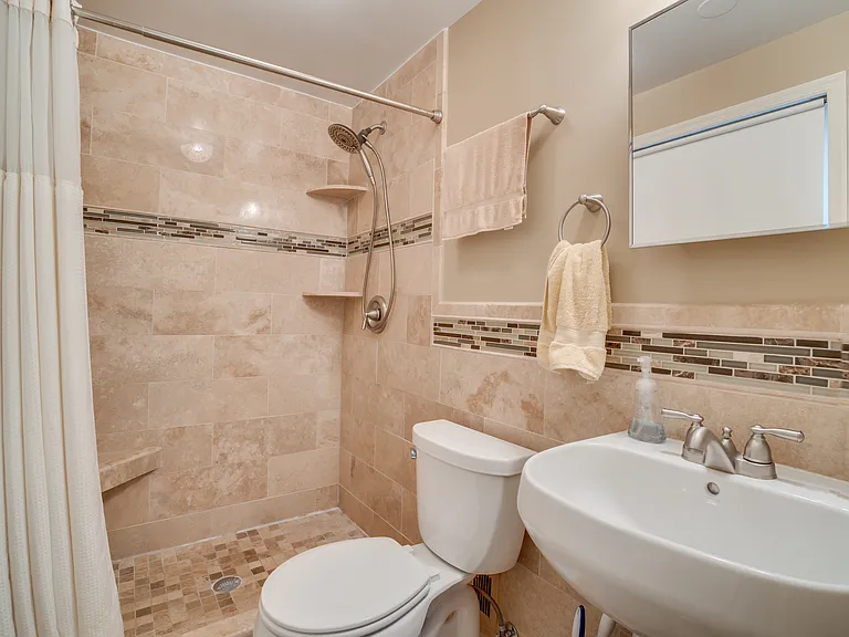 12601 Bayou Dr — Photo 18