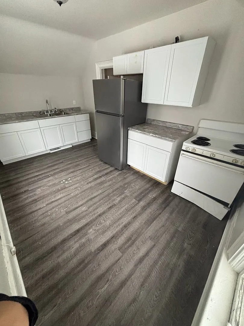 509 West Franklin St. — Photo 1