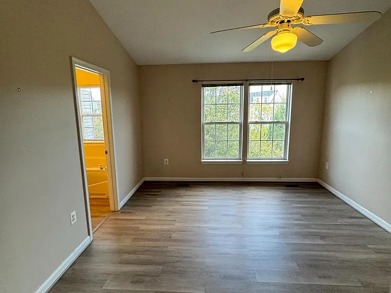2424 Wynfield Ct — Photo 10