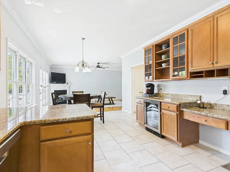 12017 Hunton Crossing Pl — Photo 13