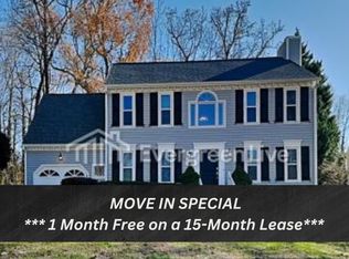 7 Downing Ridge Ct, Greensboro, NC 27407