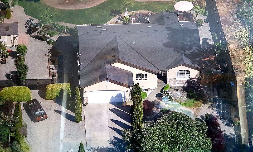 1st image of 966 N West Camano Dr