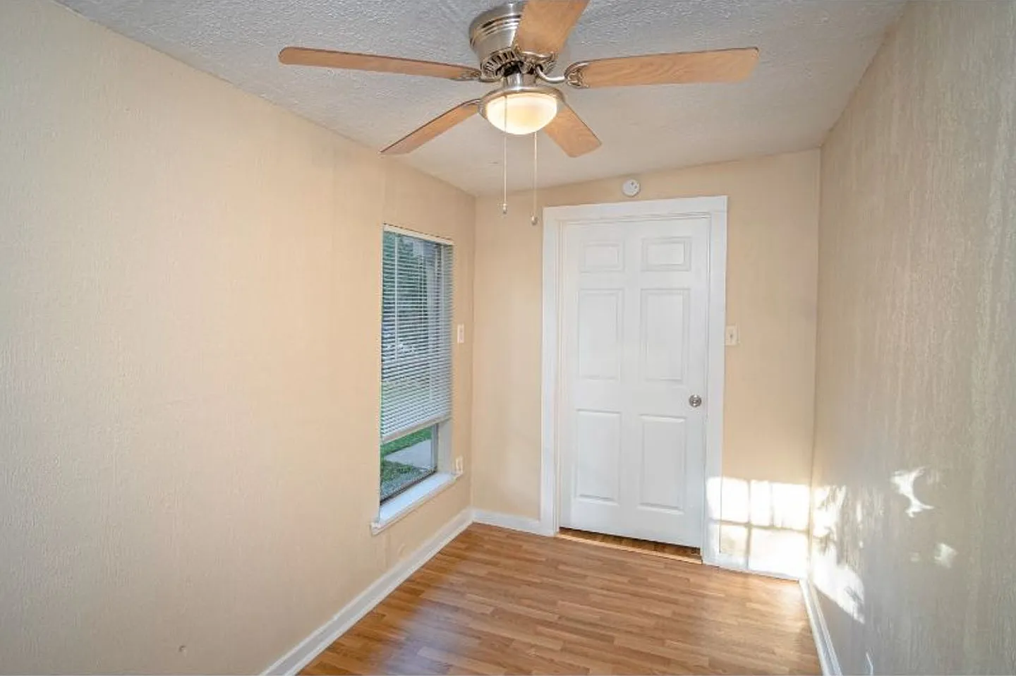 Happy and Convenient Home Near Downtown — Photo 1