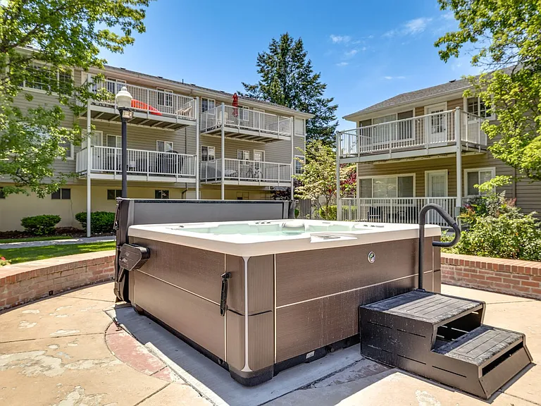 390 W Crestline Dr #1-ID1601865P — Photo 14