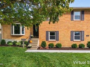 7109 Sun Valley Dr, Louisville, KY 40272