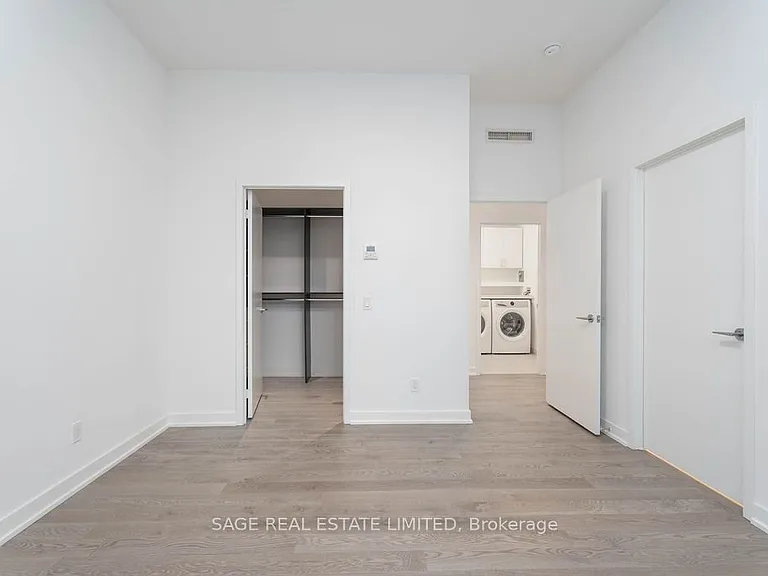 22 Lombard St #205 — Photo 11