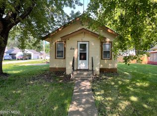 103 3rd St, Hayti, SD 57241