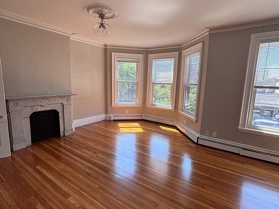 548 E Broadway #2