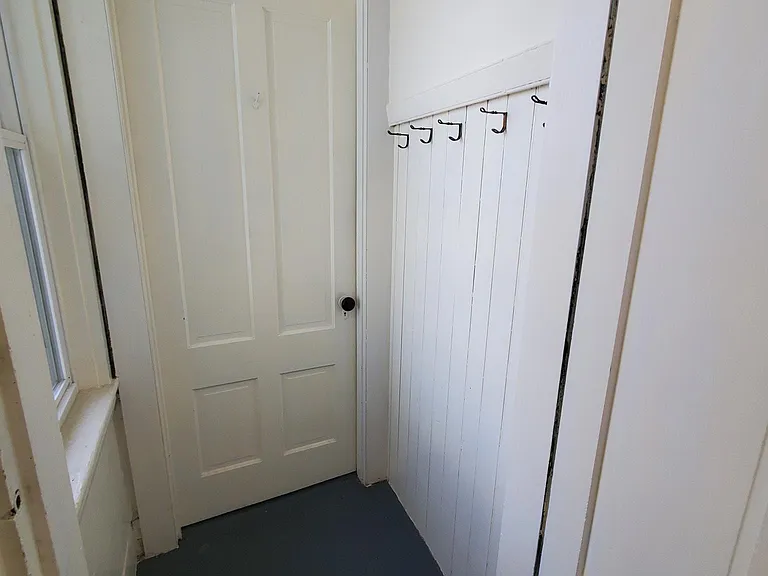 47 Railroad Ave #2R — Photo 7