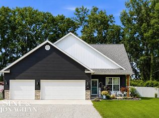 9400 Folkert Rd, Clay, MI 48001