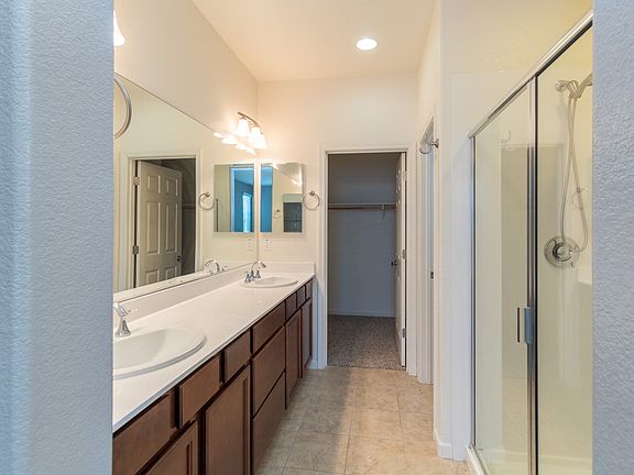 4th image of 1816 Kelley Pl