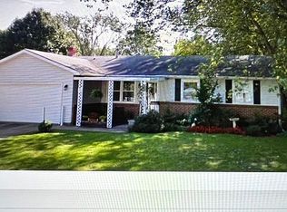 903 E Illinois St, Urbana, IL