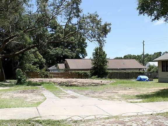 5th image of 400 W Desoto St