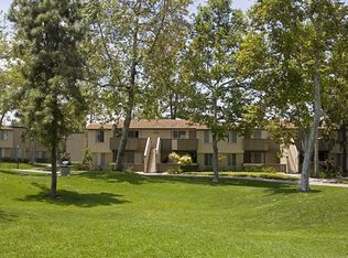 24 Bear Paw APT 54B, Irvine, CA 92604