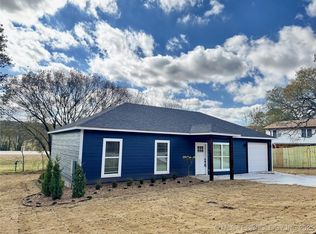 11825 W 838th Rd, Tahlequah, OK 74464