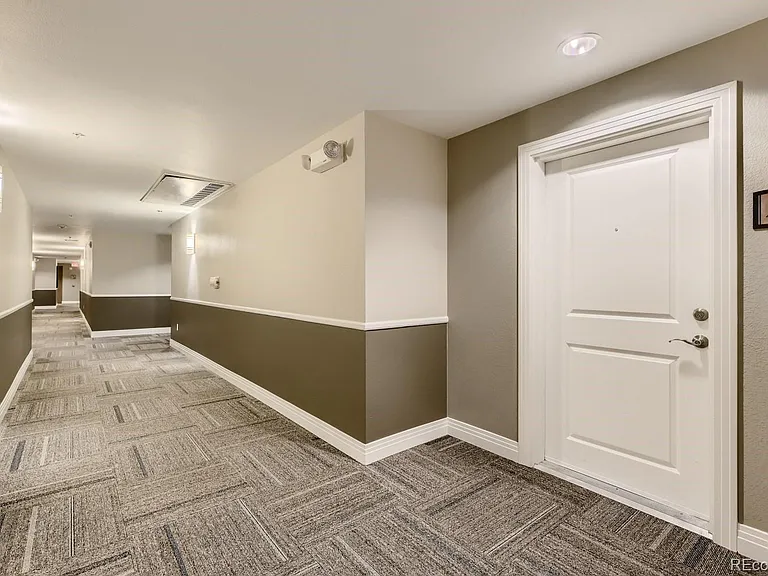 9019 E Panorama Cir #406 — Photo 23