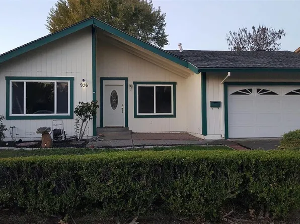936 Emily Avenue, Rohnert Park, CA 94928