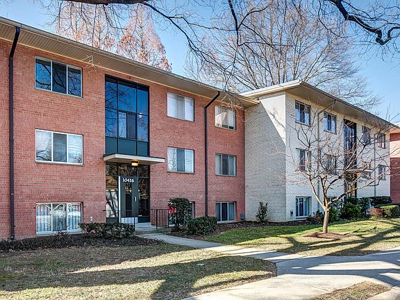 3rd image of 10416 Rockville Pike