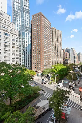 Sold by Corcoran | media 7