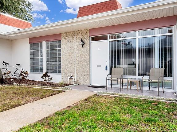 2nd image of 4365 Tahitian Gardens Cir APT F