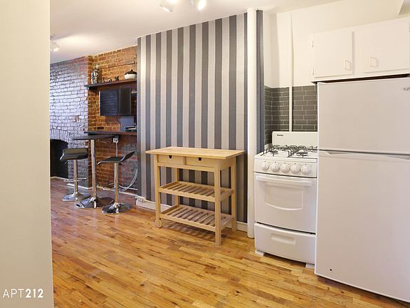 3rd image of 110 Mulberry St #12E