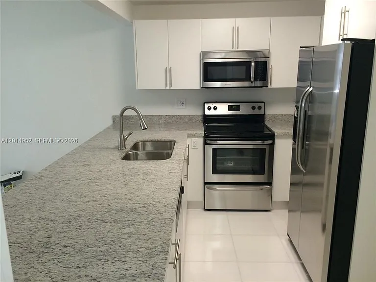 9143 SW 77th Ave #B107 — Photo 5