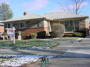 23050 Radclift St, Oak Park, MI 48237