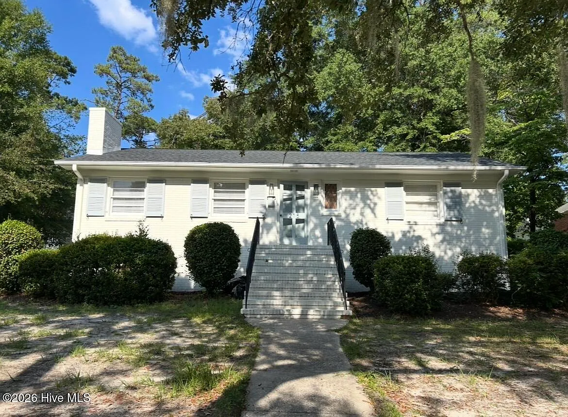 2 bed, 1.5 bath, 1185 sqft, $2,500 — Photo 1