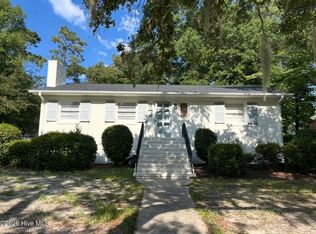 215 Keaton Ave, Wilmington, NC 28403