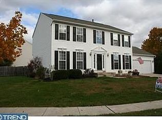 4 Ardmore Dr, Bordentown, NJ 08505