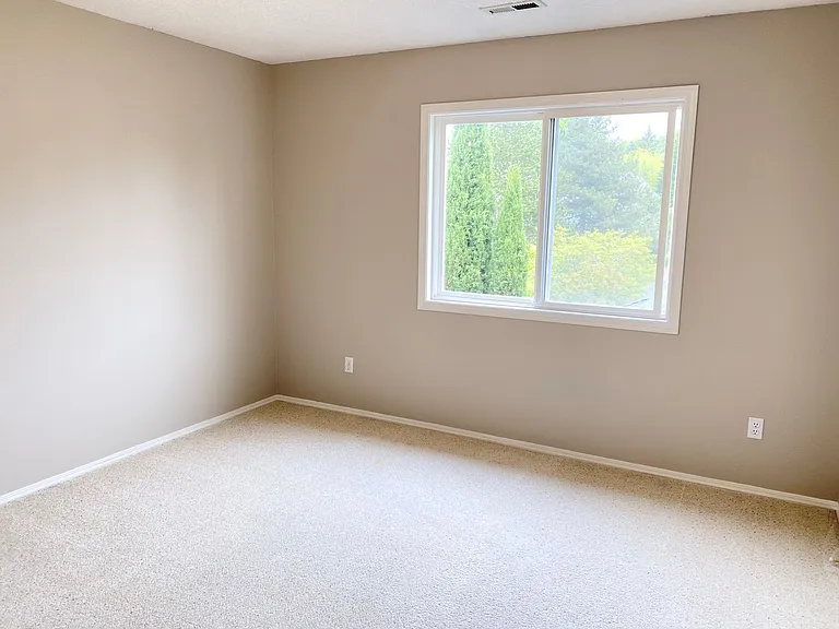 14241 NW Lakeshore Ct — Photo 22