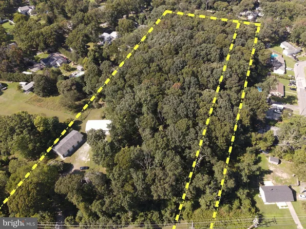 4564 Mountain Rd, Pasadena, MD 21122