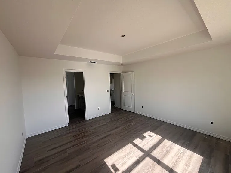 926 S Pindall Ln — Photo 9