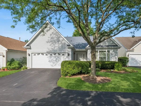 21009 W Torrey Pines Ct, Plainfield, IL 60544