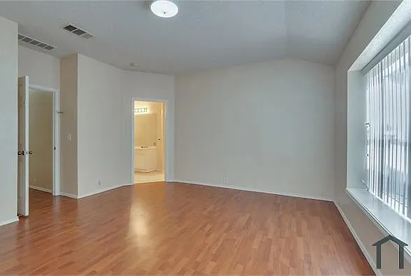 8409 Vicksburg Ln — Photo 11