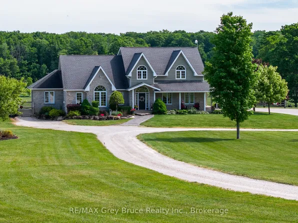 122152 Side Road 12, Georgian Bluffs, ON N4K 5N5